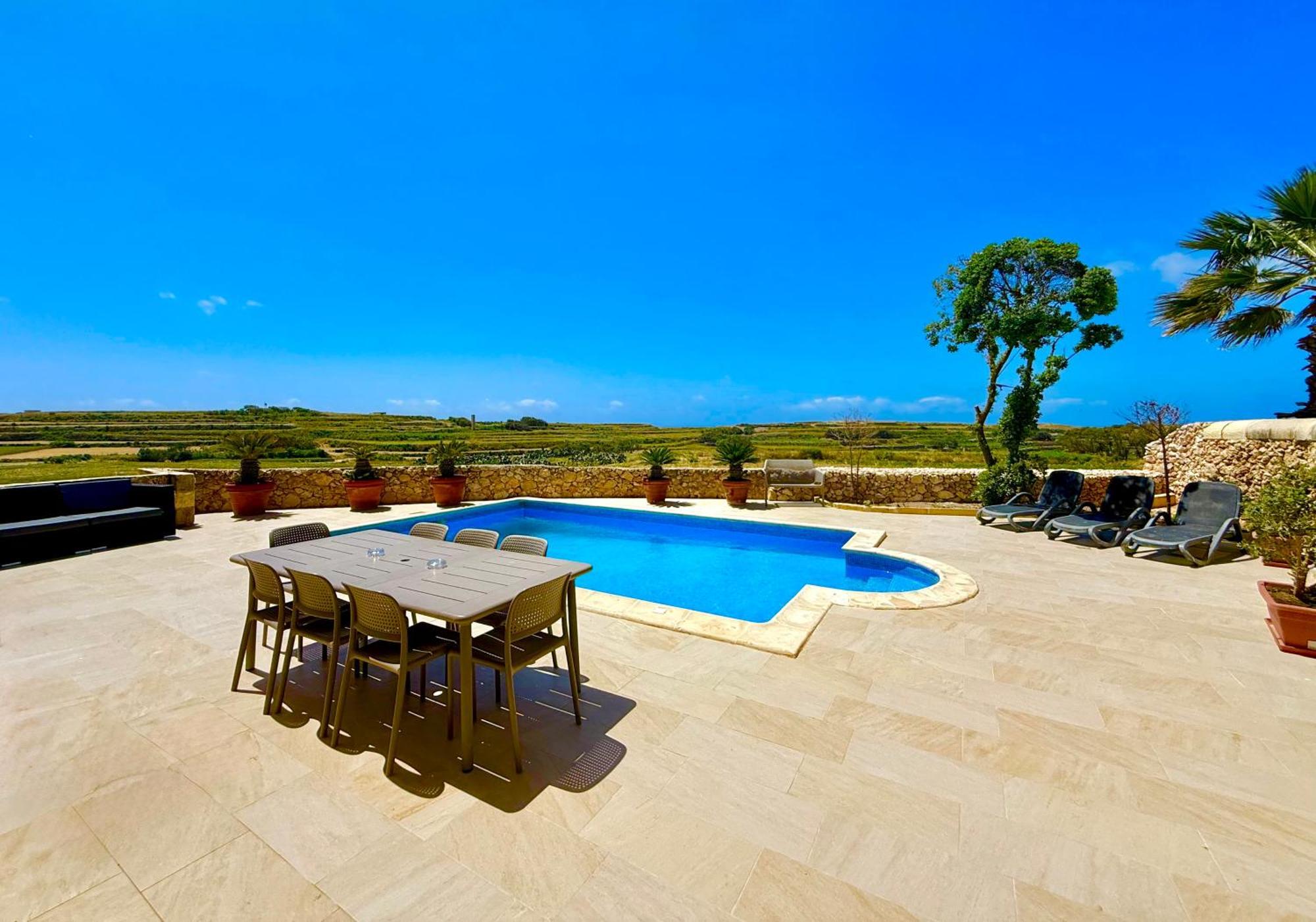 Lonza Gharb Farmhouse エクステリア 写真